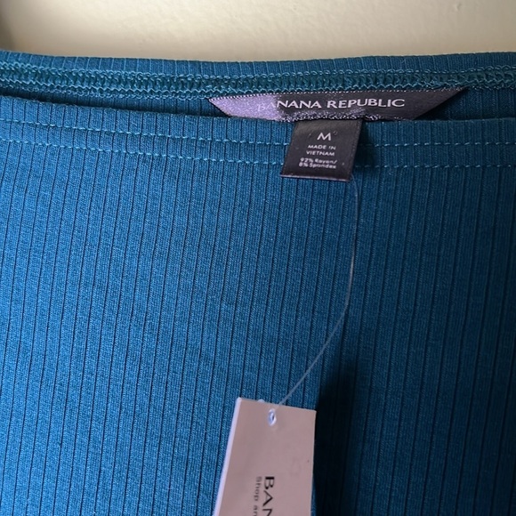 Banana Republic Green crap top Blouse - Picture 4 of 5